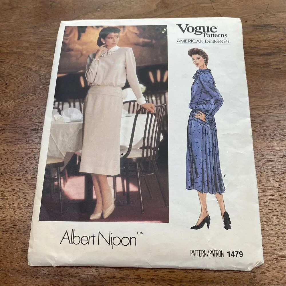 Vintage Vogue Sewing Pattern 1479 American Designer Albert Nipon Dress Size 10